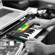 Novation Launchkey Mini MKII MIDI Klavye